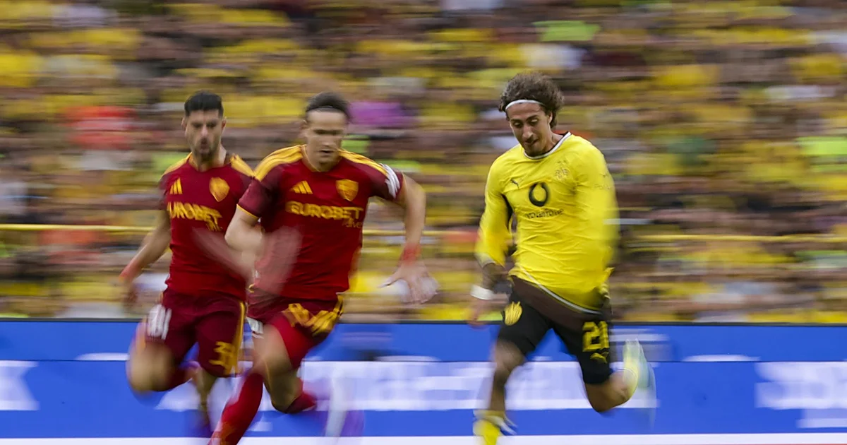 Fabio Silva guanya minuts amb el Dortmund mentre el Betis espera el desenllaç d'una operació complexa